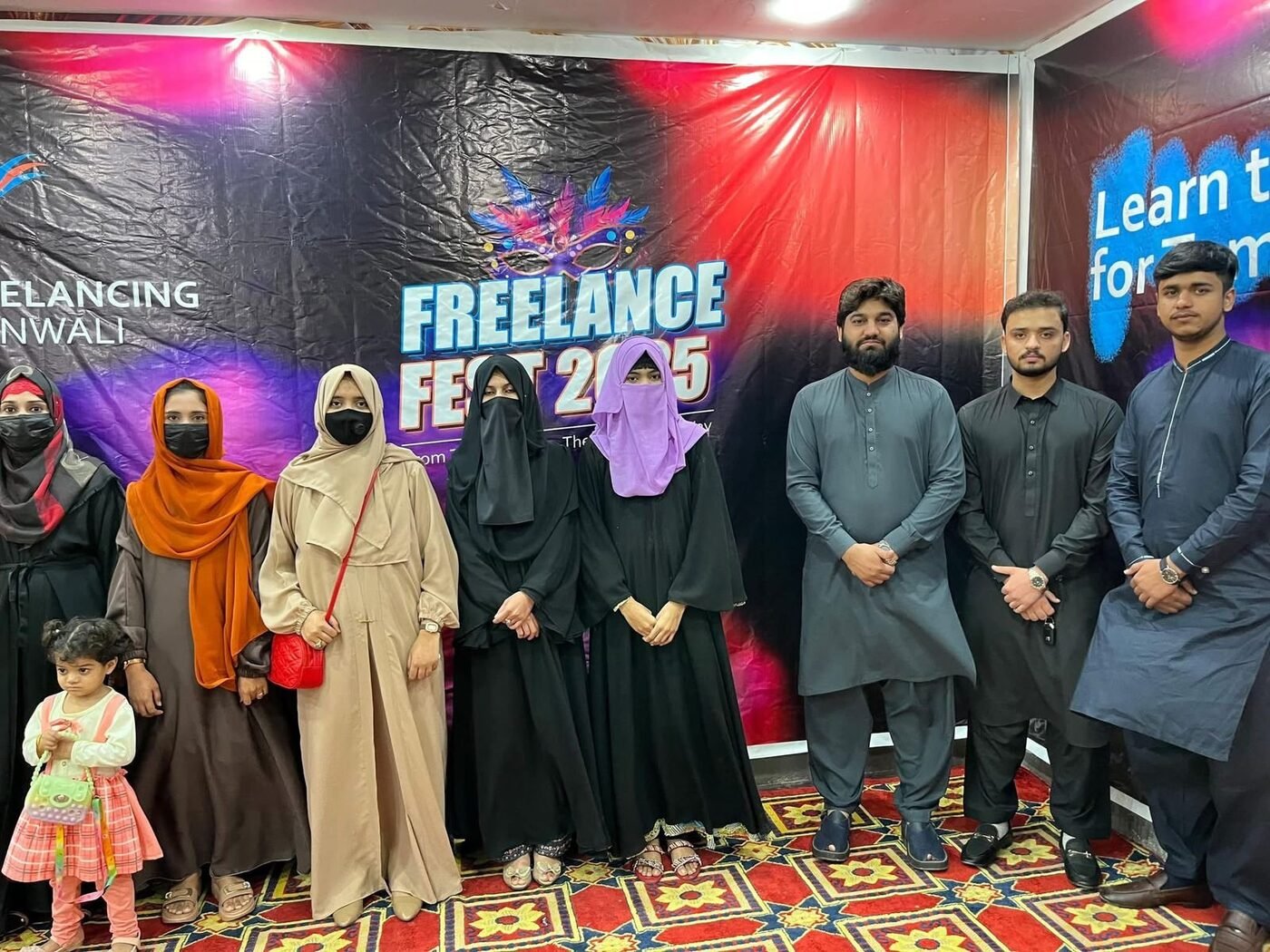 Freelance Fest 2025 — Group photo of all certified graduates with the Freelancing Mianwali team